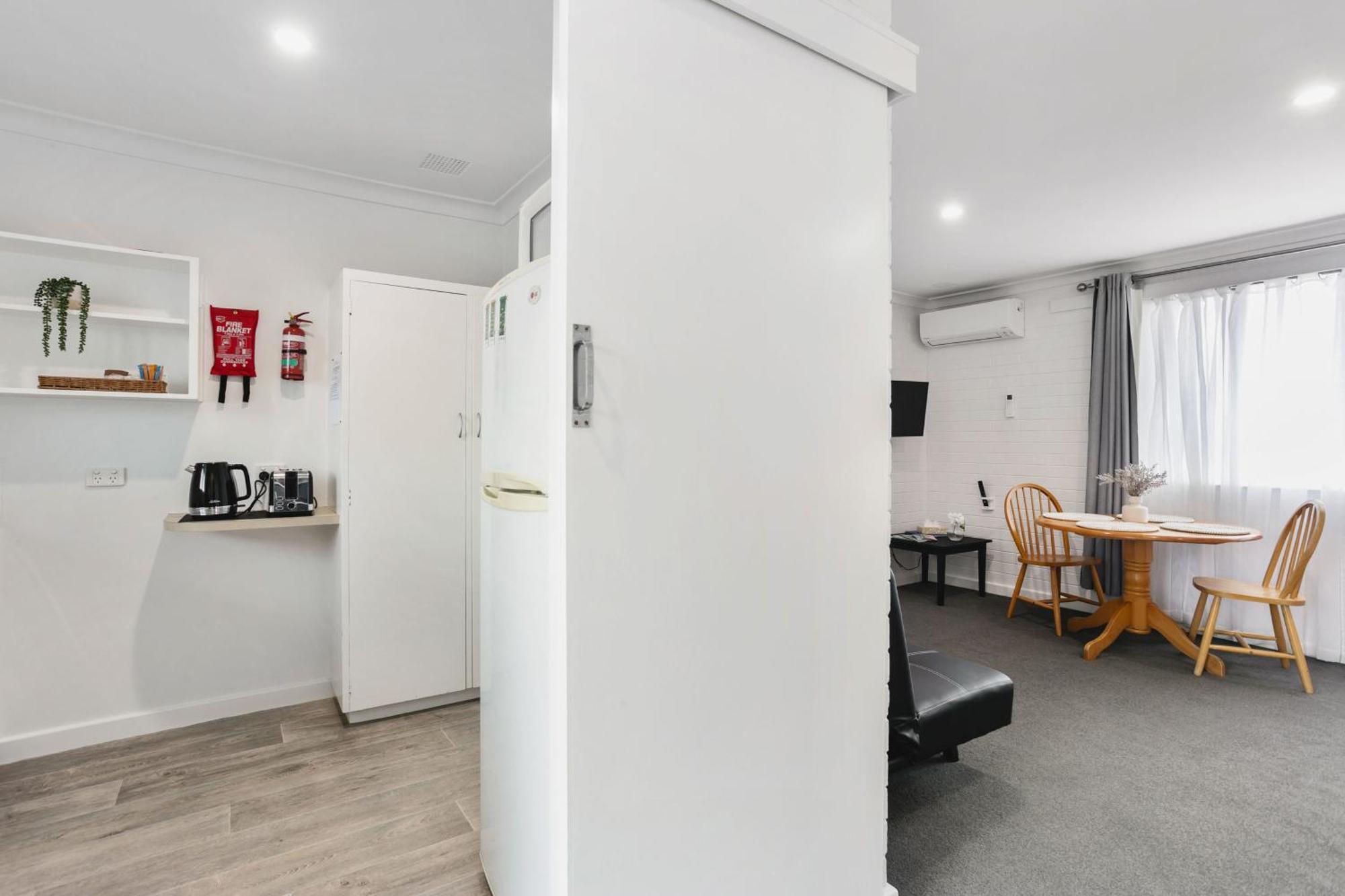 Malibu Apartments - Перт Экстерьер фото