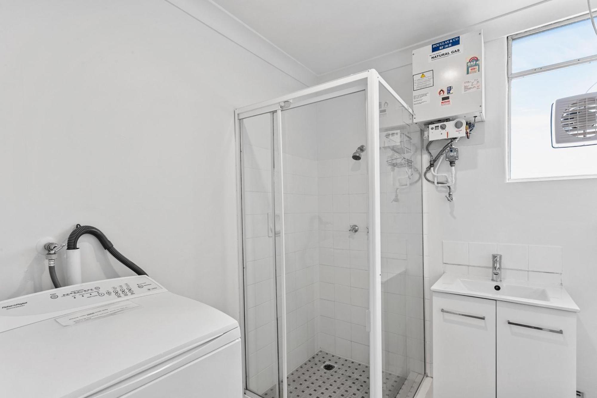 Malibu Apartments - Перт Экстерьер фото