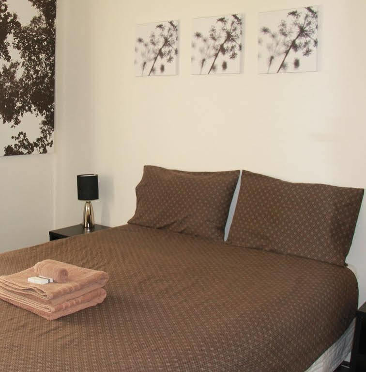 Malibu Apartments - Перт Экстерьер фото